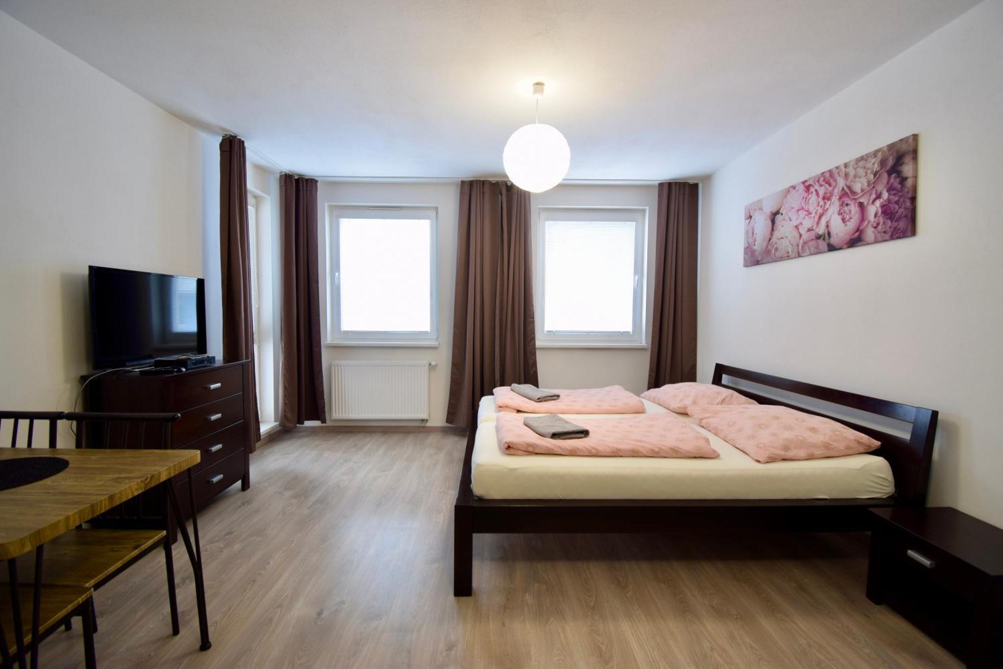 Apartman Zlatovska 22B Trencin Exterior photo