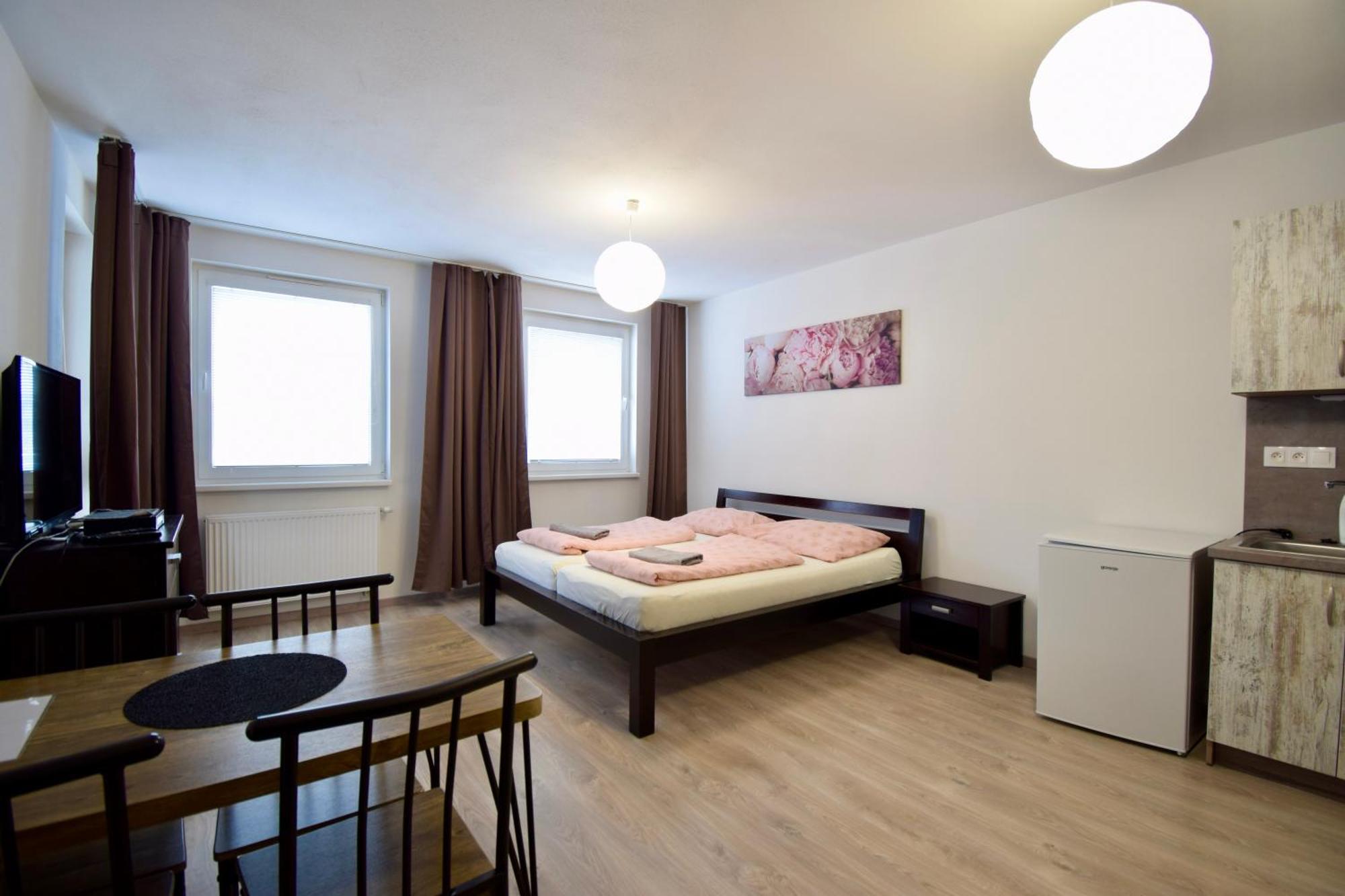 Apartman Zlatovska 22B Trencin Exterior photo