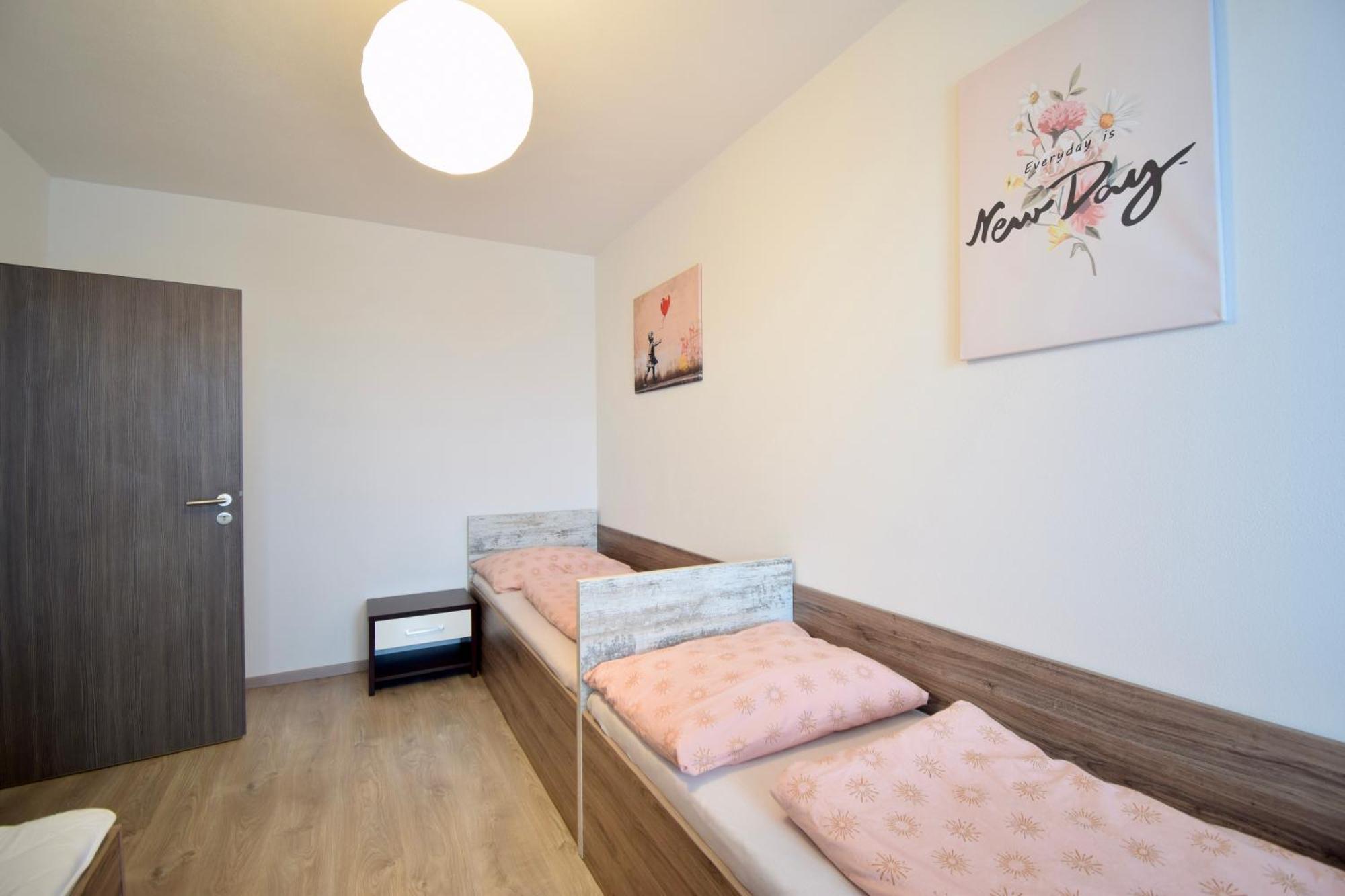 Apartman Zlatovska 22B Trencin Exterior photo